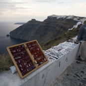 Lisa buying a necklace on the path between Firostefani and Fira