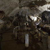 Thamchang Cave