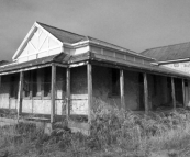 House along the beachfront near Cottesloe