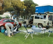 Sergey and Lisa putting up the tent at Yallingup