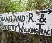 Hiking down to the Frankland River from Balfour