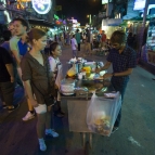 Lisa ordering a roti from one of the vendors on Khaosan Road