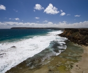 Beautiful coastline at Venus Bay with Venus Bay Conservation Park in the distance