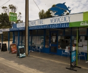 The Coffin Bay General Store: one of the few spots in Coffin Bay that serves fresh oysters