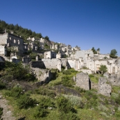 Lisa hiking through the ghost town of Kayakoy