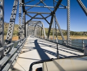 Crossing Lake Hume east of Albury