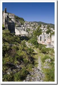 The trail through the ghost town of Kayakoy