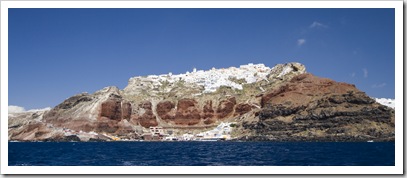Ammoudi and the village of Oia above