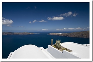 Oia and the northern end of Thirasia from Imerovigli