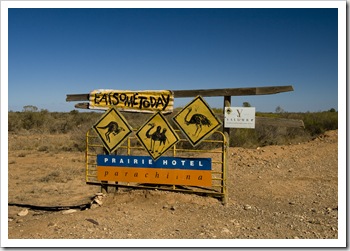 Road sign advertising the Prarie Hotel in Parachilna