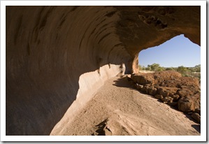 One of the caves in Uluru that is formed like a wave