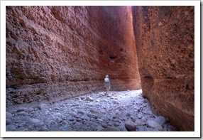 Lisa hiking out of Echidna Chasm