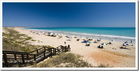 The beautiful white sand and turquoise water of Cable Beach