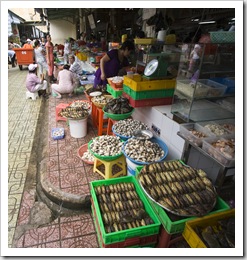 Live crabs (even though they don't look it) in Ben Tanh Market