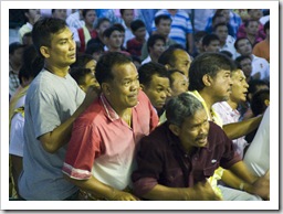 Muay Thai fighting at Lumphini Stadium