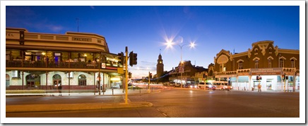 Kalgoorlie's central Hannan Street on a Friday night