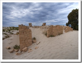 Ruins of the old telegraph station at Eucla