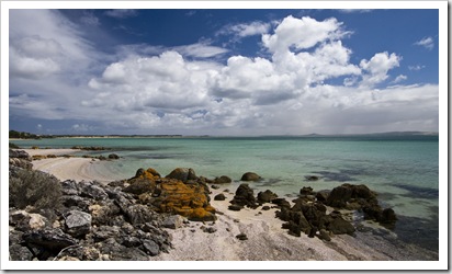 Beaches along the eastern coastline of Coffin Bay National Park