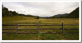 Wonnongatta Station ruins and the view of the Great Dividing Range