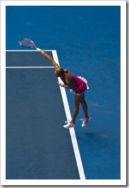 Alona Bondarenko serving