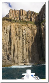 The cliffs of South Bruny Island