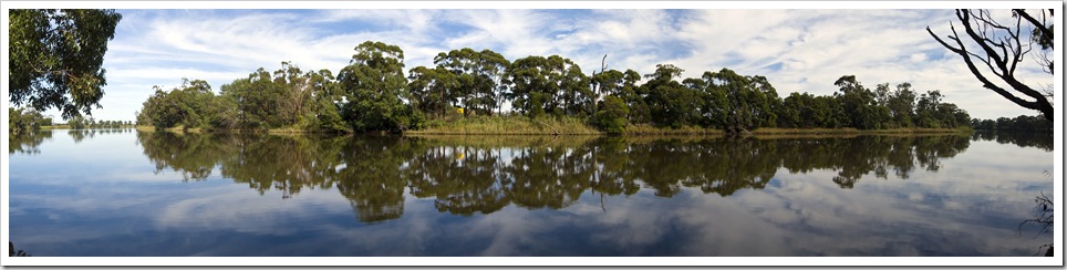 The might Snowy River as it makes its way out to sea