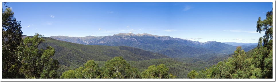 View of the mountains looking up toward Mount Kosciuszko