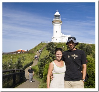 Lisa and Sam in front of the Cape Byron lighthouse