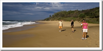 Jenni, Lisa, Gail and Randy walking along the beach near Point Arkwright