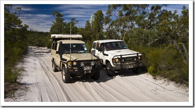 The Tank and Bessie on the Lake Wabby track to Central Station