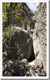 The entrance to Pompeii Cave